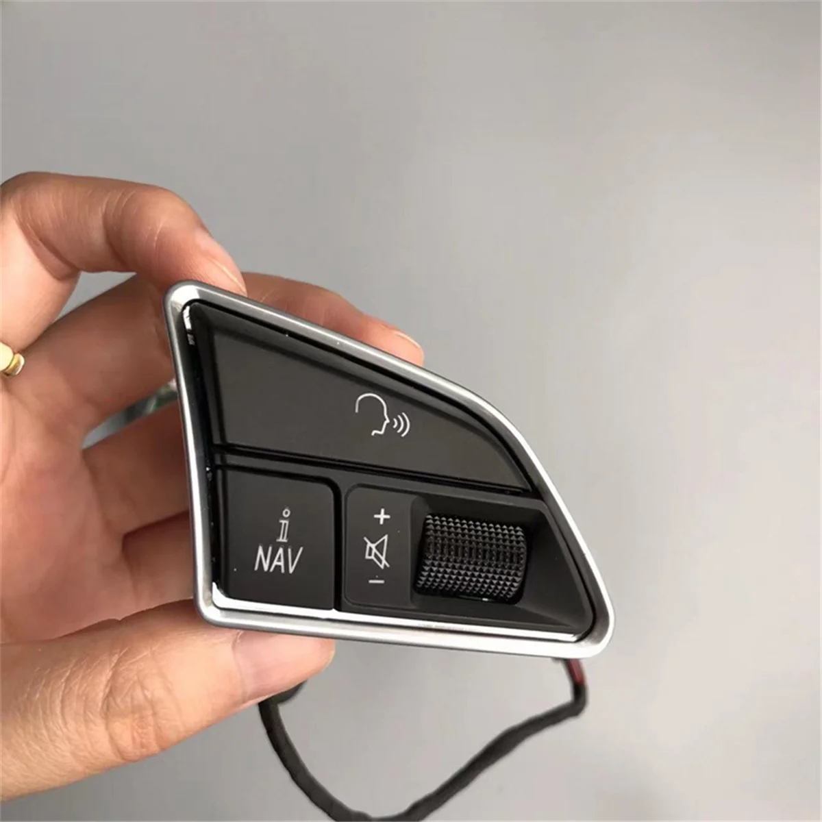 New Steering Wheel Multi Function Control Buttons Switch STD for Audi A4 A5 Q5 Q7 S4 S5 RS4 RS5 4L0951523D 4L0951523DXHA