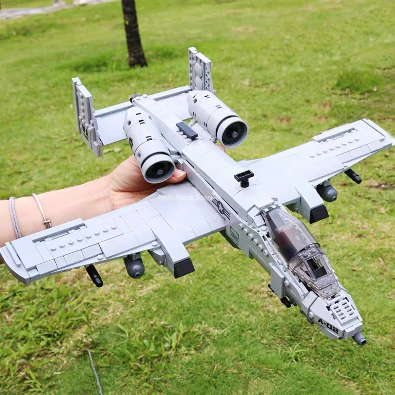 Thunderbolt II A10 Fighter jet Plane Building Blocks 3D Model Military Series Bricks Toys For Children Christmas Gifts 961Pcs