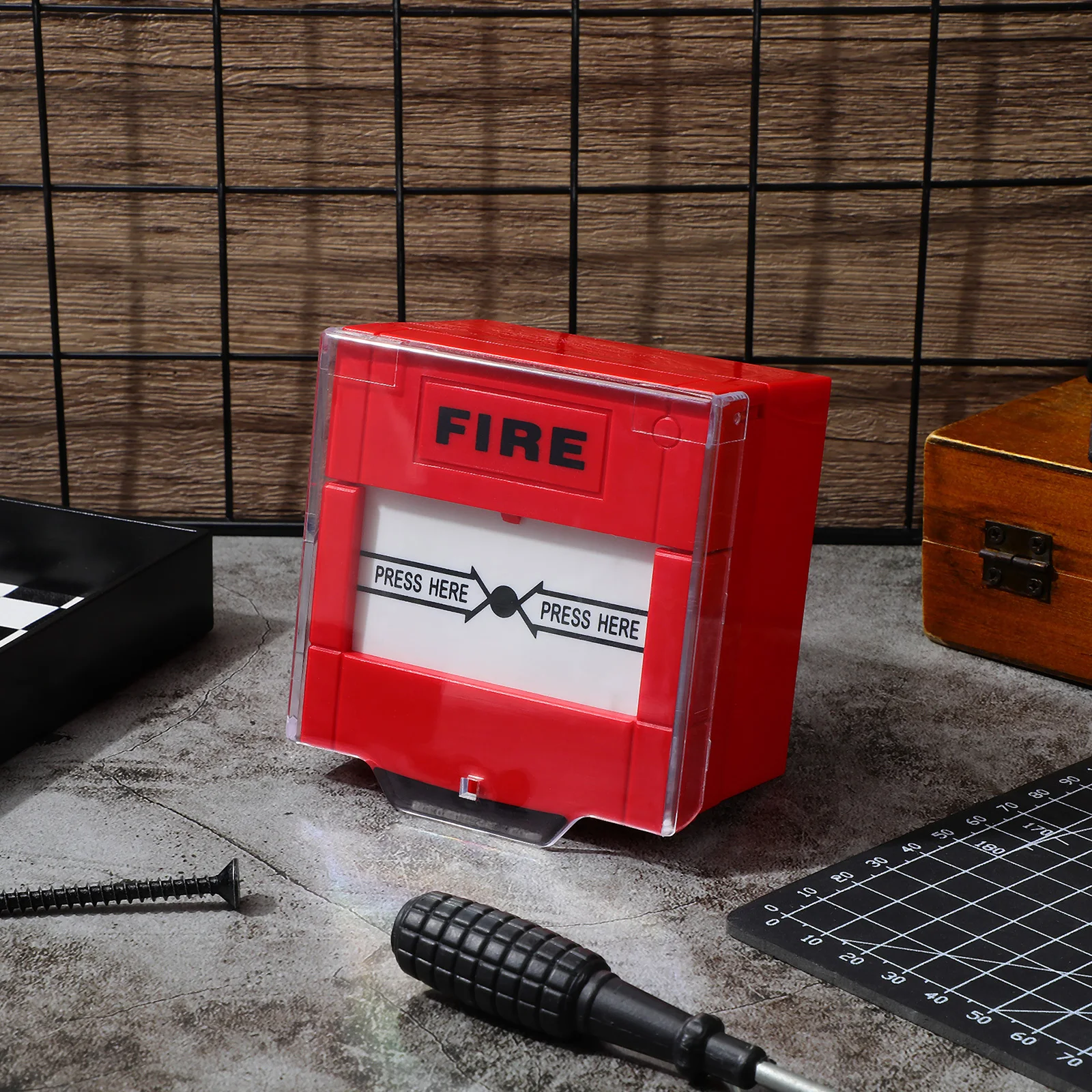 

Manual Reset Emergency Call Button Fire Alarm Bright Color Quick Response Easy Installation Fire Safety Switch