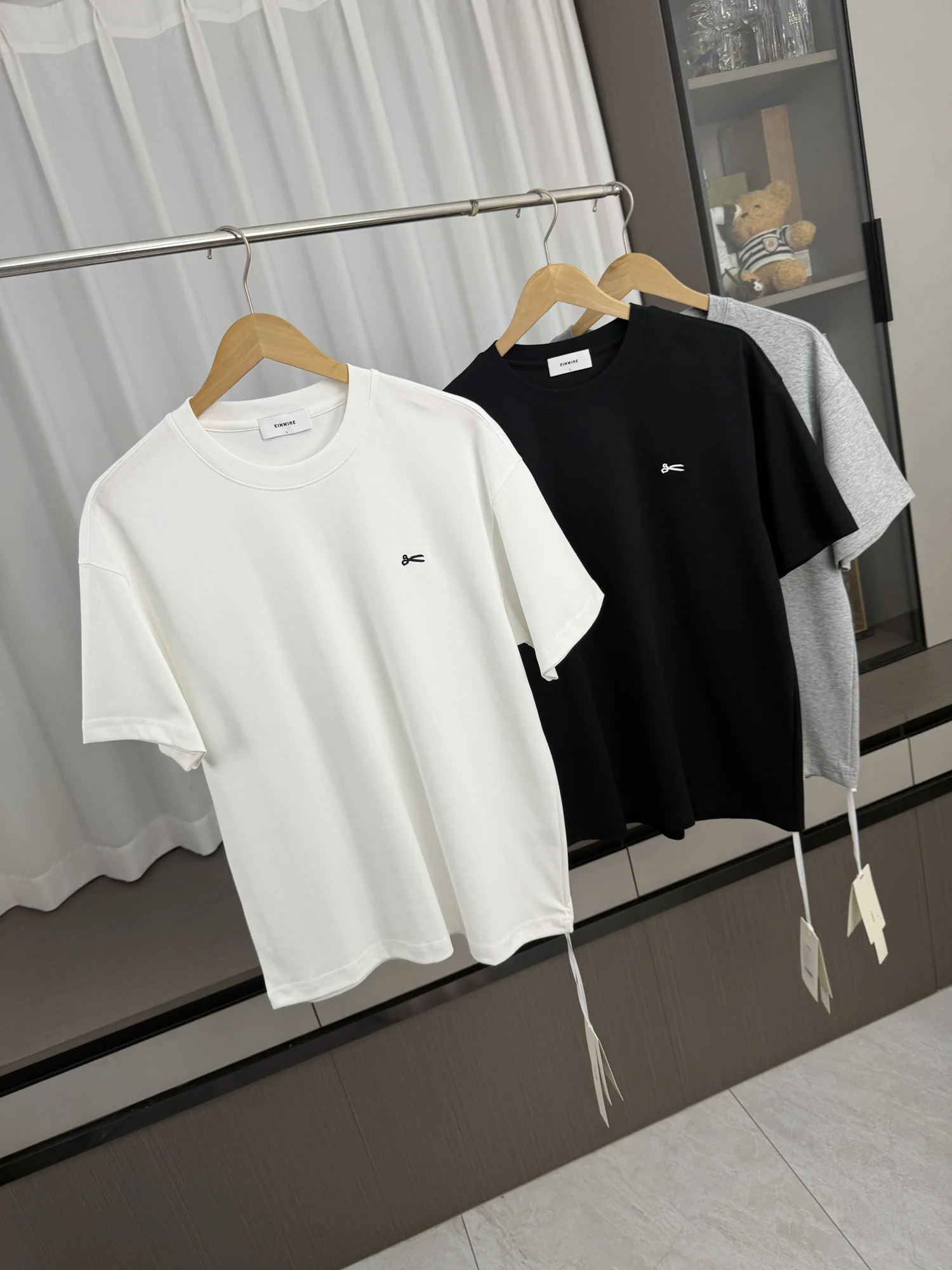 

Comfortable Short Sleeve Men's T-shirt Embroidered Details Casual Commute Style Summer Breathable Fashionable round Neck Top