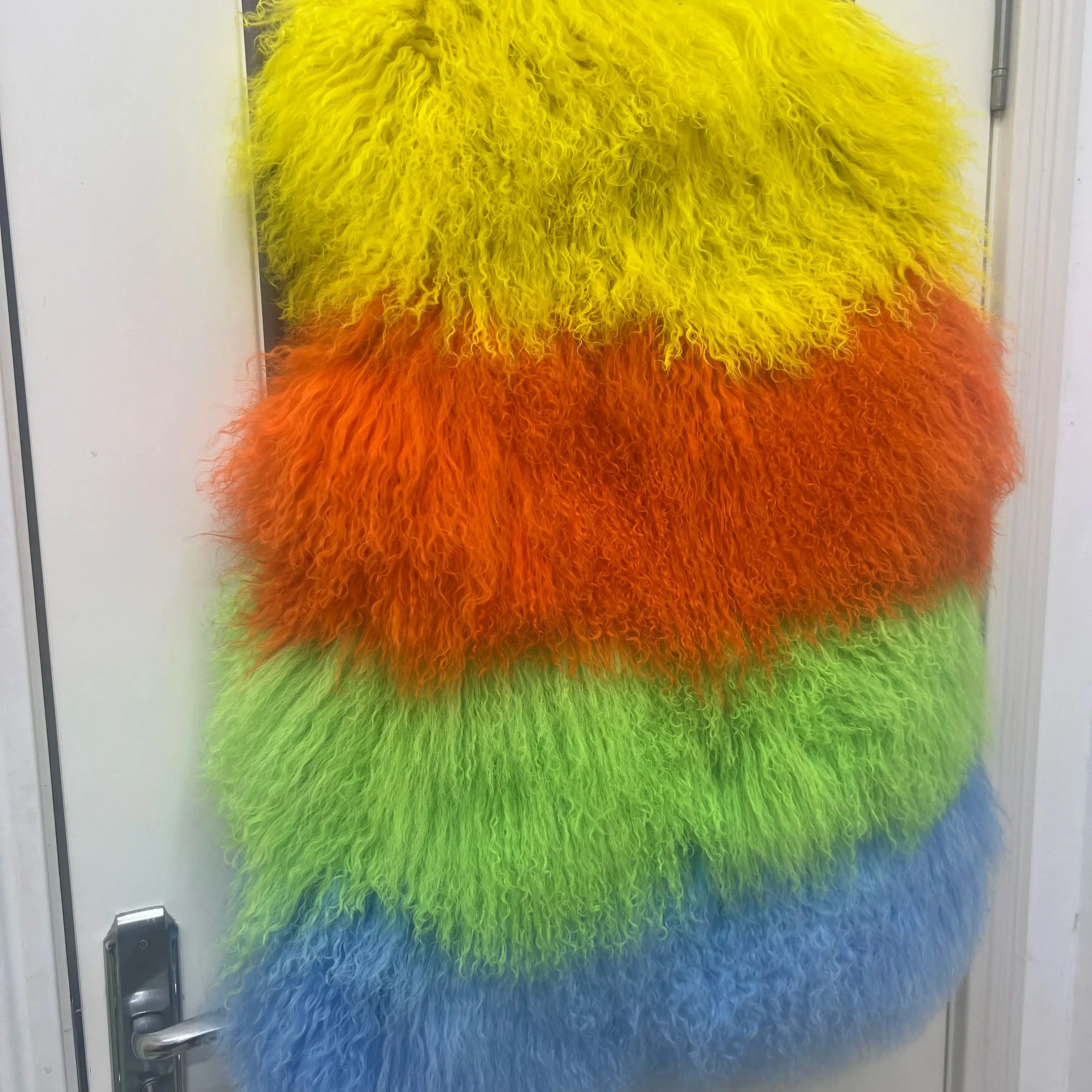 المرأة المفضلة شتاء جديد موضة المنغولية لامب سترة حقيقية لامب سترة جلدية شتاء دافئ المرأة سترة ملابس عصرية