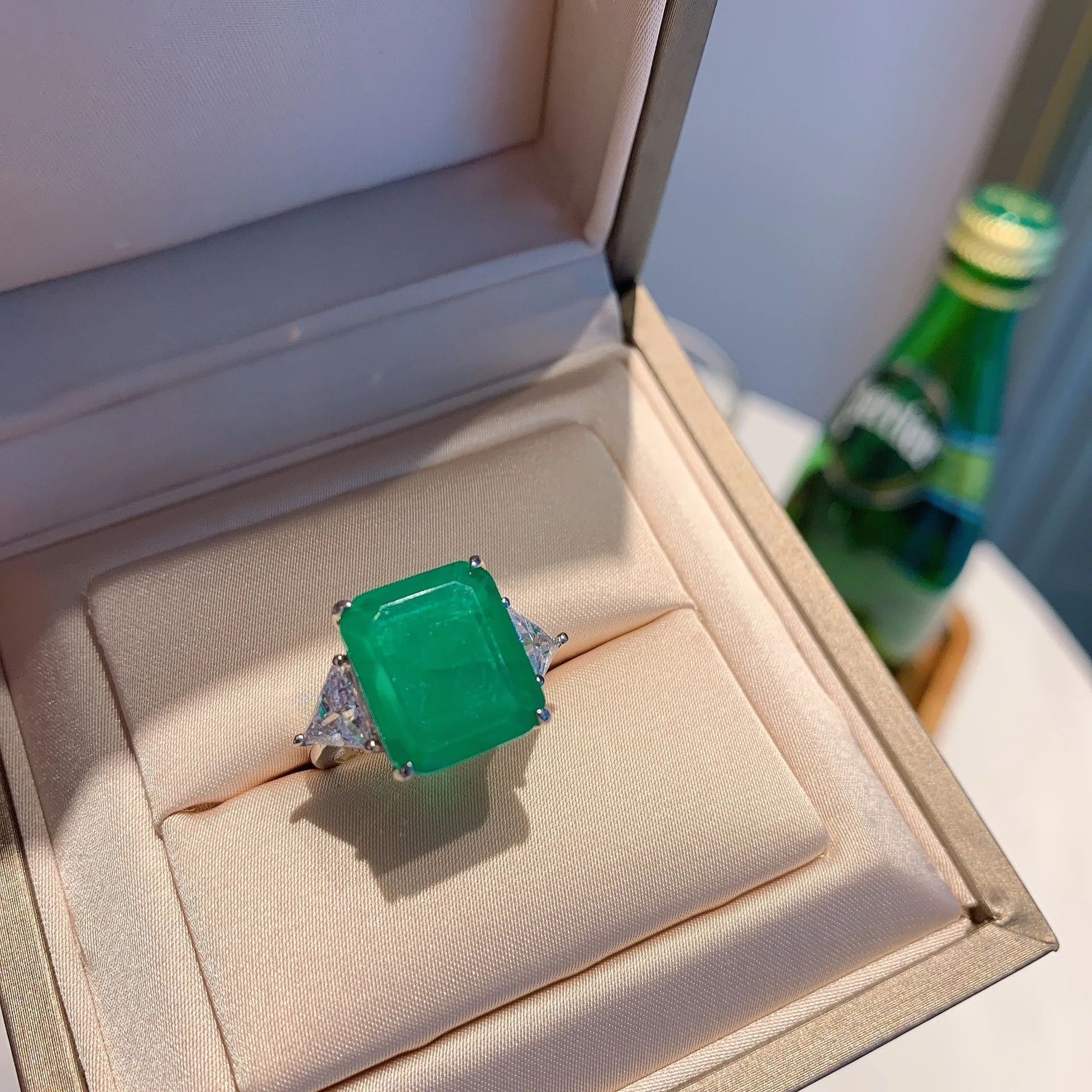 New fashion trend S925 silver inlaid 5A zircon jewelry classic ruby emerald temperament ladies ring