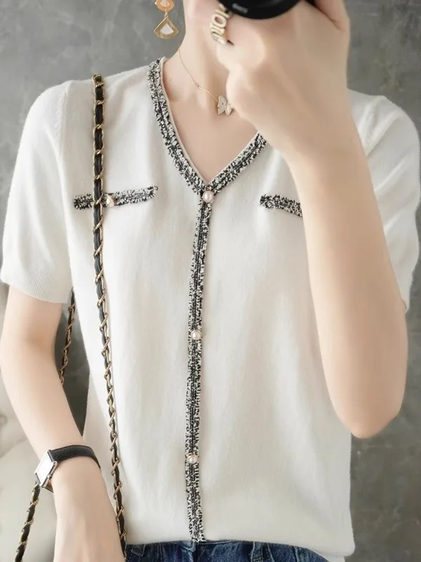 

Весна 2025: Новая женская тонкая трикотажная футболка из ледяного шелка с V-образным вырезом, модный базовый слой, простой дизайн для повседневной носки