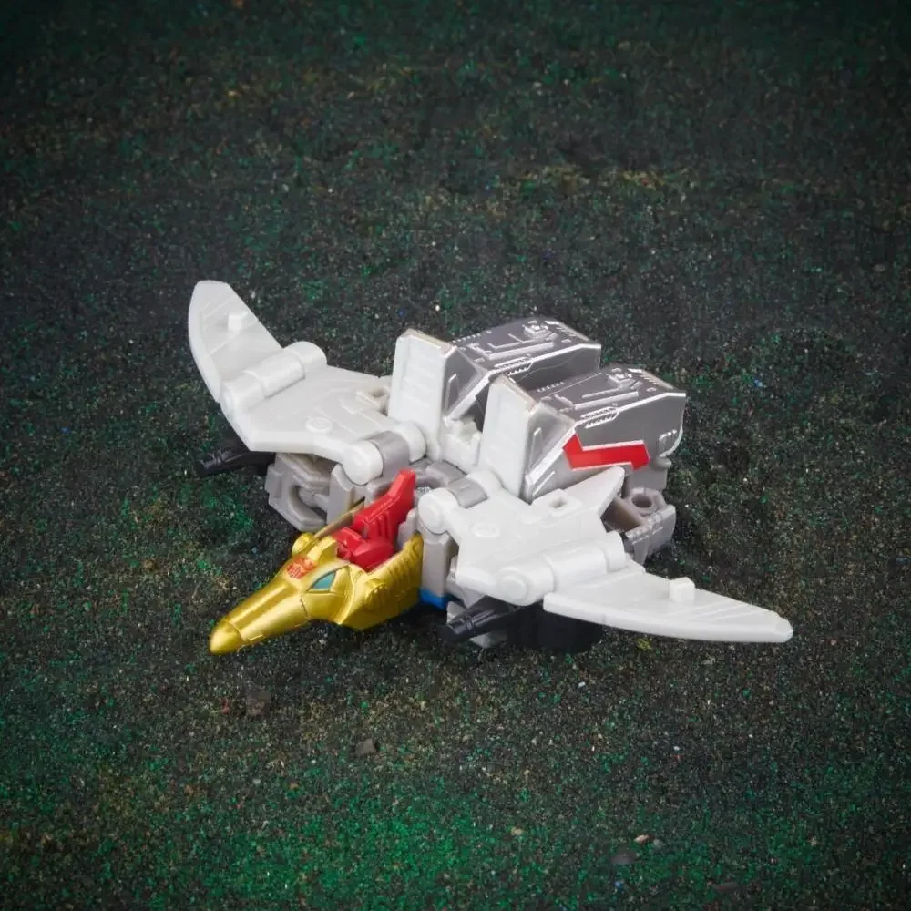 Hasbro Transformers Toys Legacy Evolution Core Class Dinobot Swoop 3,5-inch actiefiguur cadeau F7182