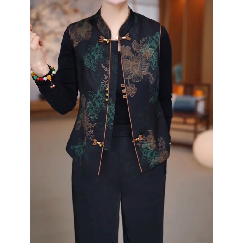 New Chinese Style Fashionable Retro Horse Clip Jacket 2025 Spring and Summer New Age-reducing Mother Decoration Body