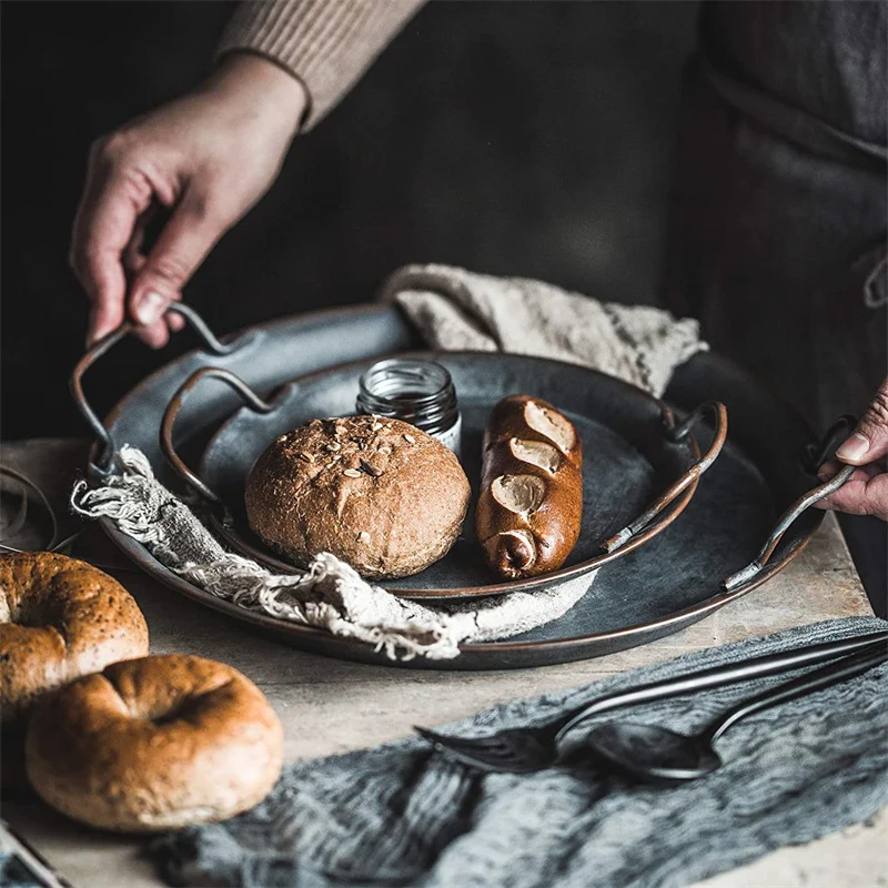 Retro Round Metal Dinner Plate, Handcrafted, Vintage Iron Storage Tray, Fruits Bread Tray with Handles, Photography Props, 2Pcs