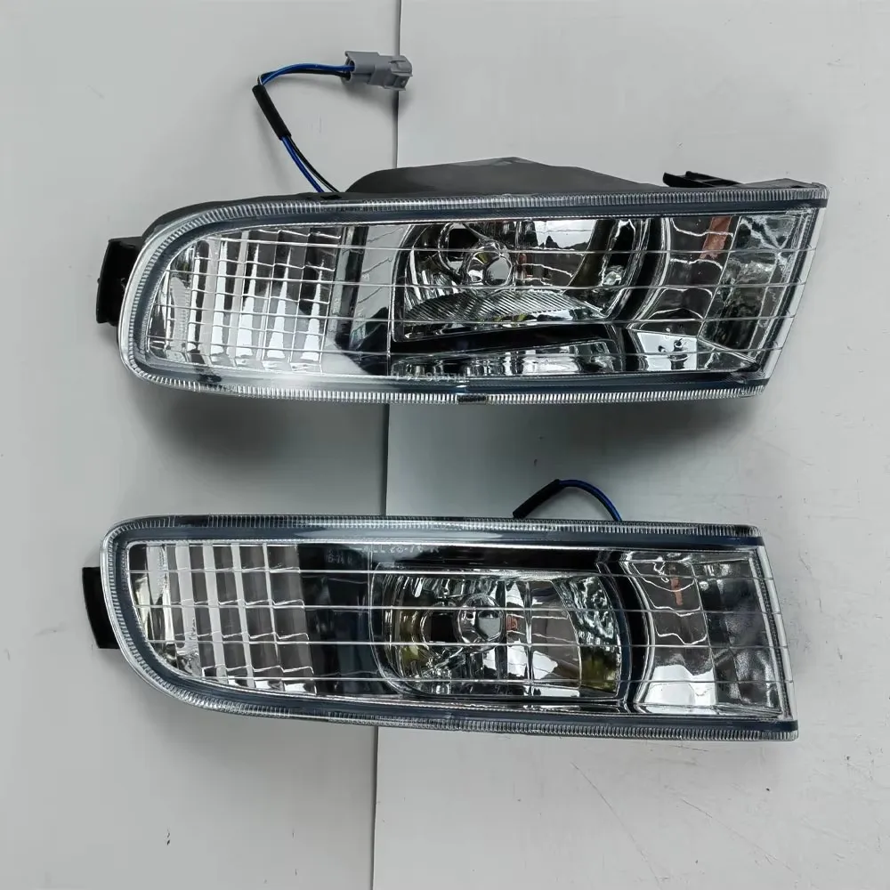 2Pcs Car Fog Lights For Toyota Ipsum ACM21 Grand Hiace KCH46 2001-2003 81221-26060 81211-26060