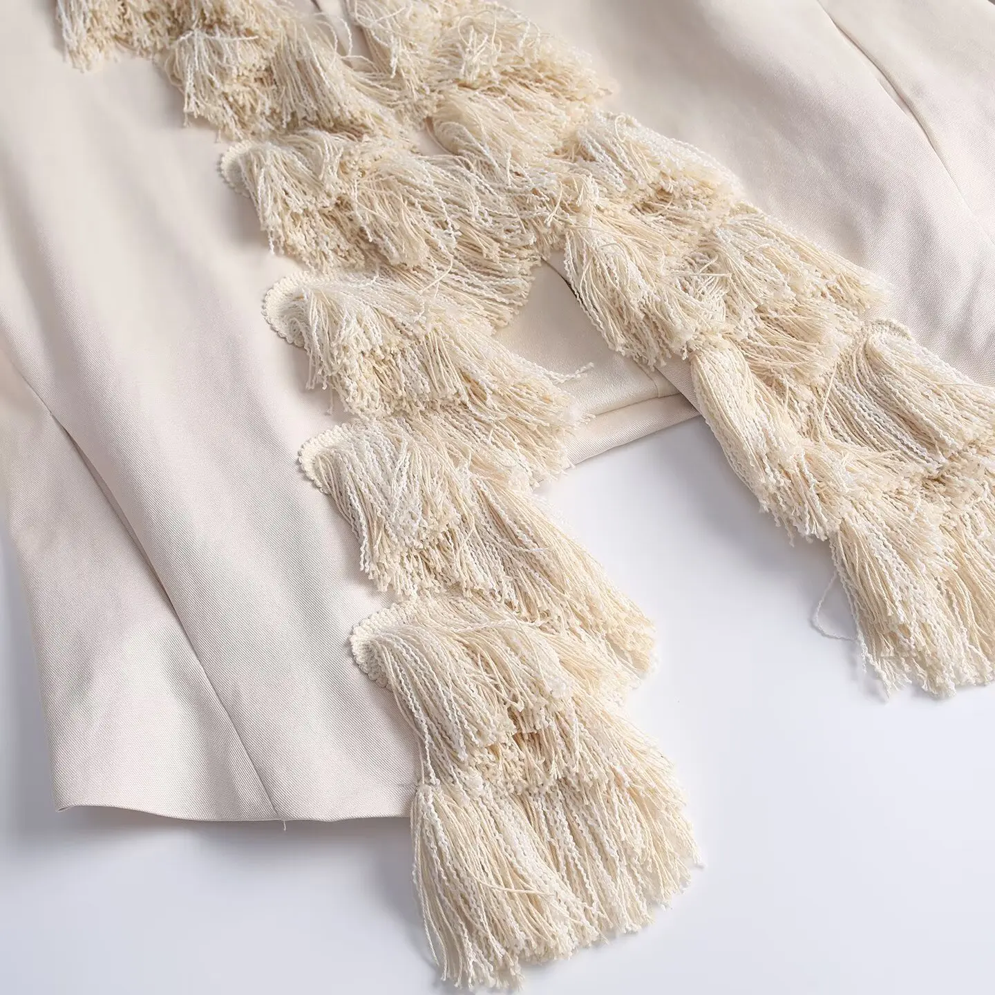 KONDALA Vintage Herbst Damenjacke mit Quasten, Mode 2026, elegant, lässig, modern, schick, Damen-Streetwear, V-Ausschnitt, Knopfverschluss, Damen-Oberbekleidung – Detail 7