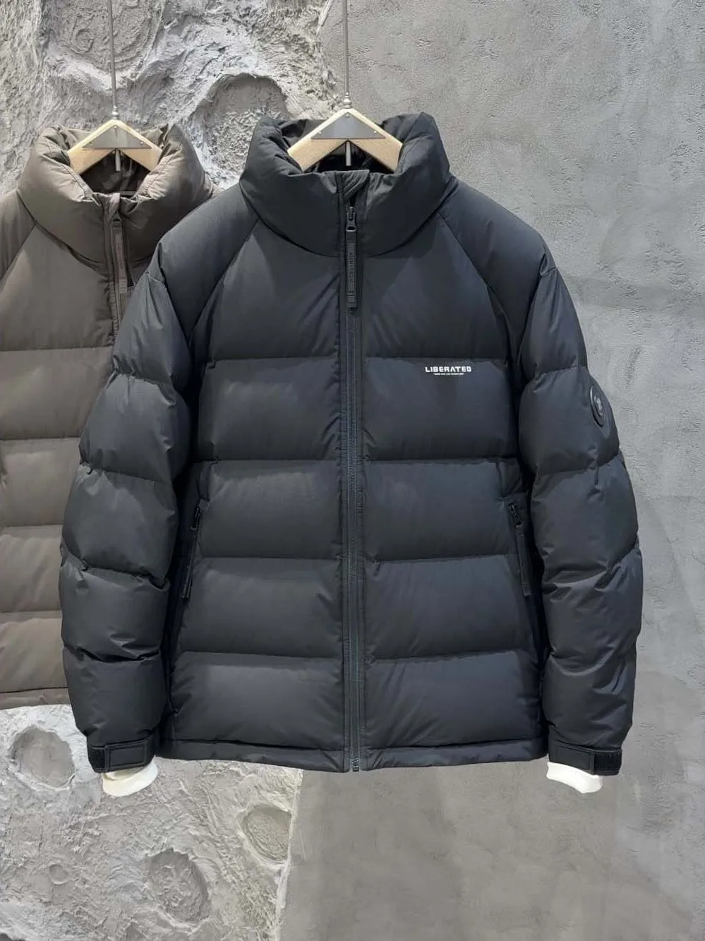 

Men's Lightweight down Jaet Winter New Sle Du down Casual Stand Collar Youth Versatile Warm 90% Du down Padded Coat