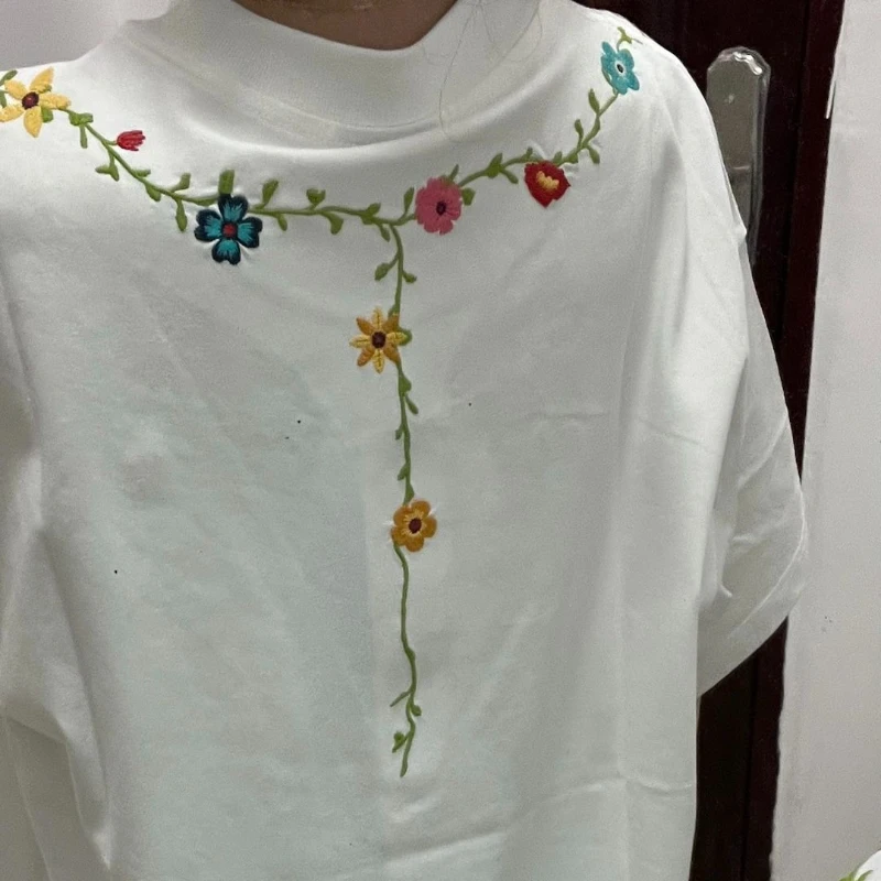 100% قطن أبيض مطرز بالزهور كم قصير للنساء الرجال عادية س الرقبة الشارع الشهير تيز بلوفر كبير الحجم للجنسين تي شيرت #5