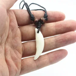 Men's Necklace Woman's Bone Pendant Tibetan Amulet Fangs Real Natural Tooth Vintage Tibet Wolf Tooth Charm White Brown Ecru