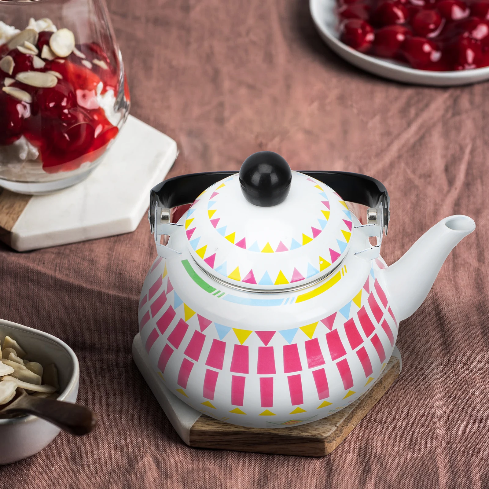 

Household Enamel Kettle Large Capacity Heating Water Kettle Anti-Scald Handle for Home Coffee Shop Decorative Teapot