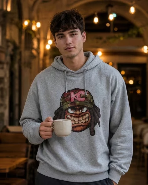 Men Cartoon Face Graphic Hoodie Back NEVER GIVE UP Letter Print Drawstring Long Sleeve Loose Streetwear Pullover Sweatshirt