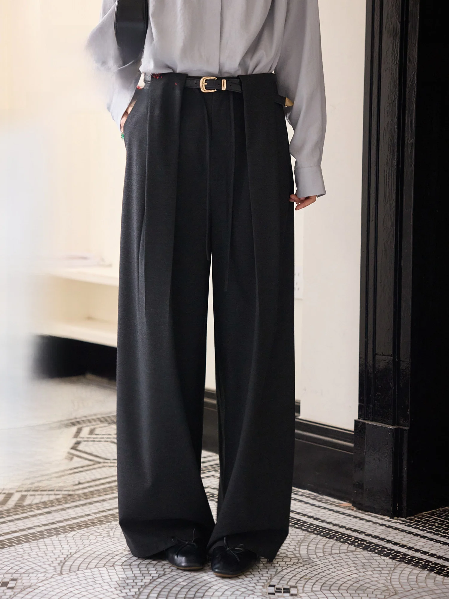 

ORWhite Classic Loose Drapey Trousers Casual 3D Pleated Straight Leg Suit Bla High Waist Long Pants Women's Busin Casual