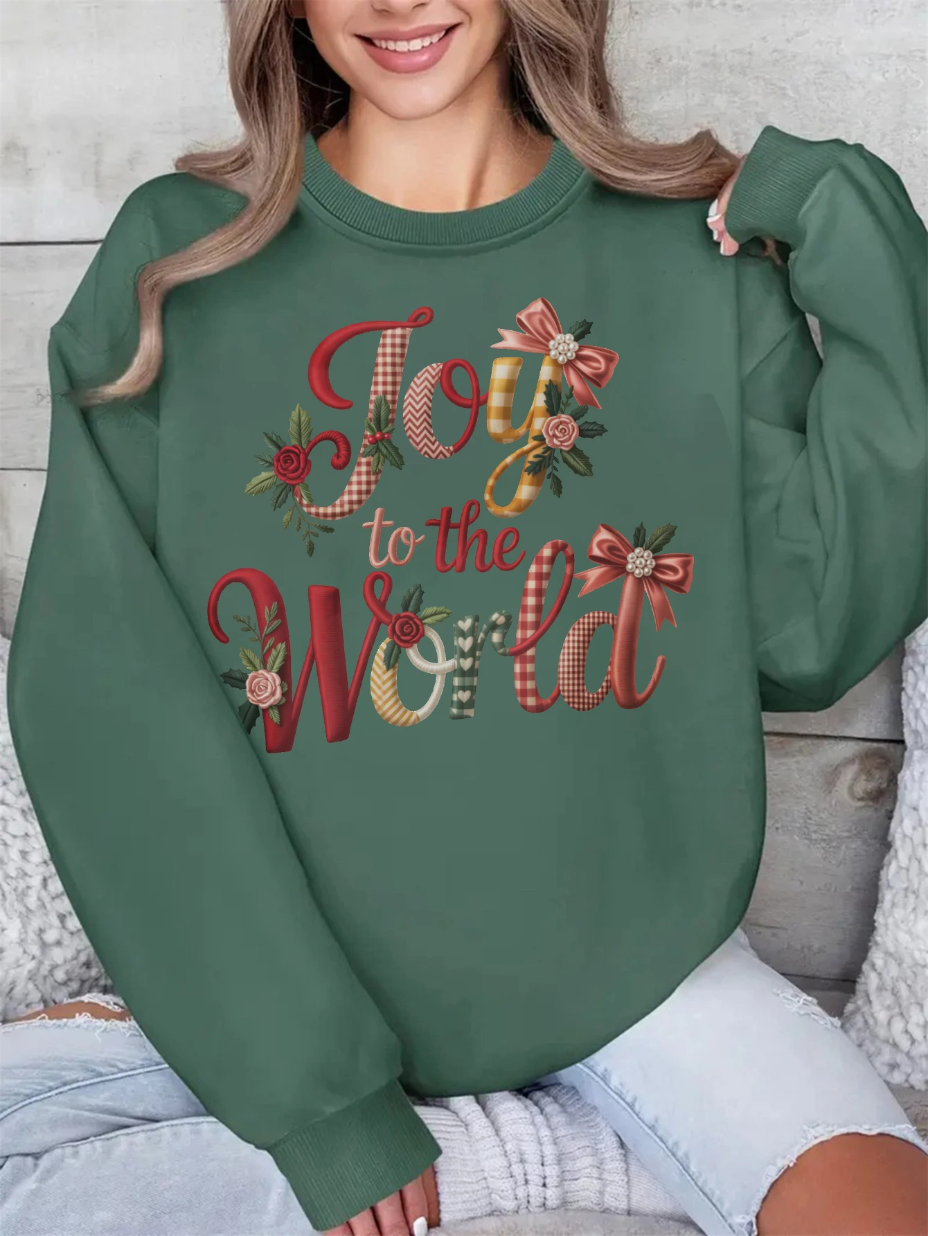 Embroidery Christmas American Retro Red Green Pullover Loose Fit Warm Cotton for Both Men Women – Perfect for Winter Christmas