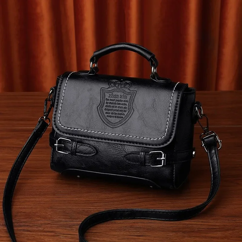 Direct Supply 2025 Spring New Korean Edition Fashion Shoulder Bag Handheld Crossbody Bag Leisure Versatile Postman Handbag