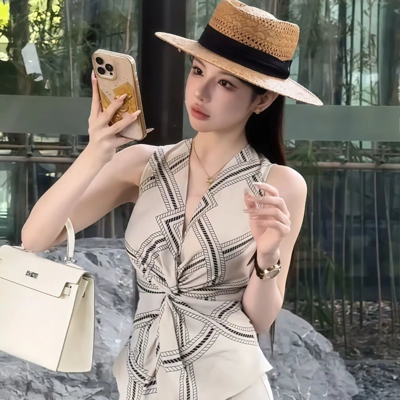 2026 Summer Women's Knot Twist Top Slim Fit Shirt Elegant Minimalist Blouse Casual Office Lady Tops