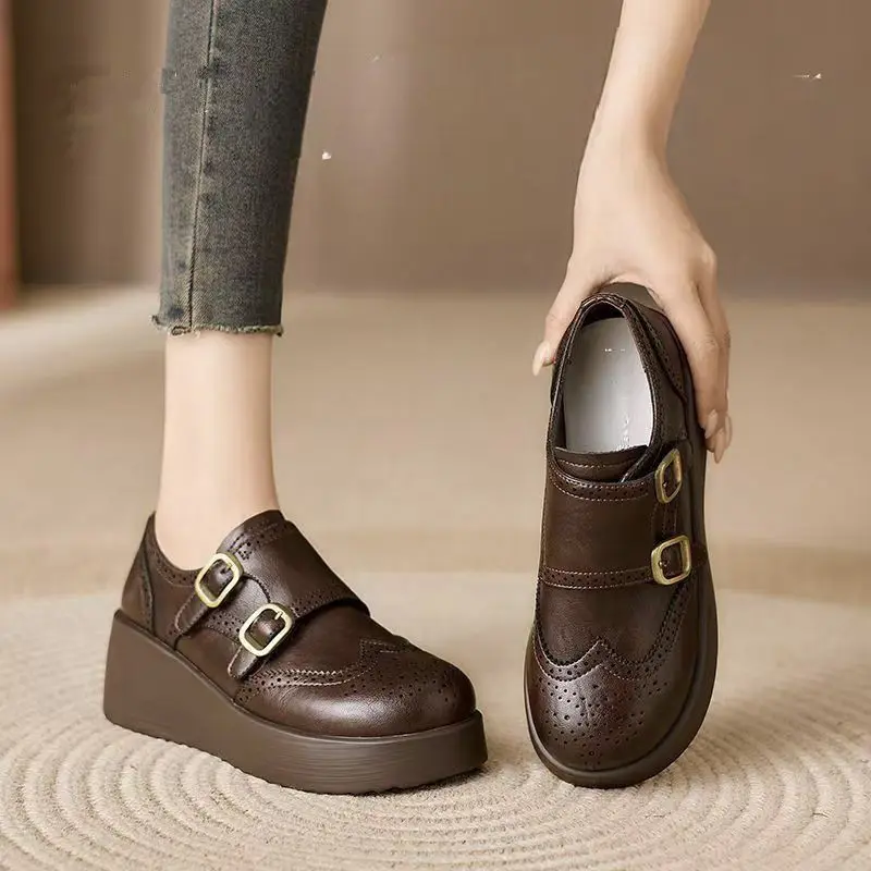 

Women Thick Sole Loafers Middle Aged Mother Shoes Soft Bottom Buckle Deep Mouth Wedge Pumps Spring Autumn New Fashion Shoes