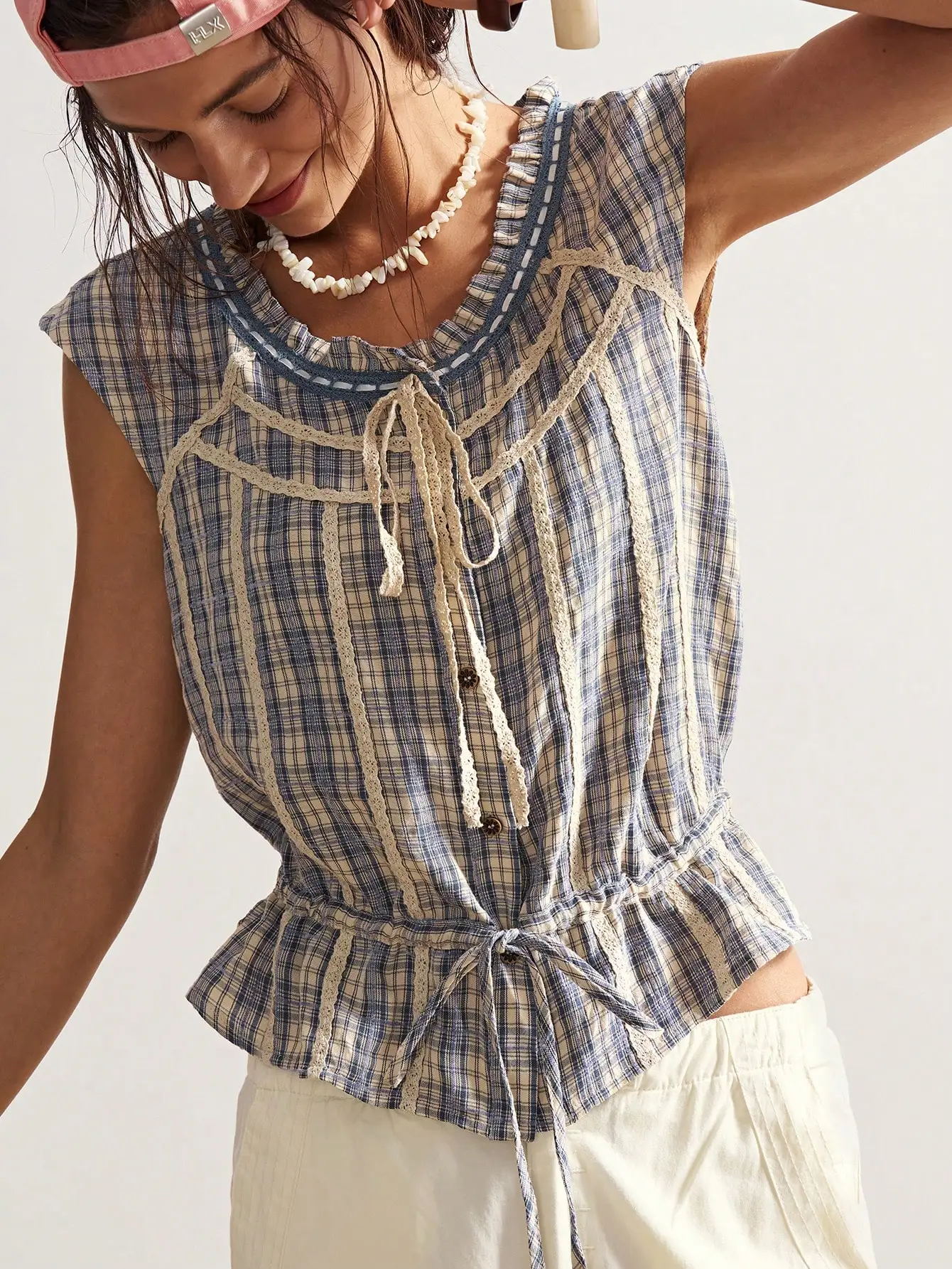 

Boho Vintage Plaid Lace Trimmed Sleeveless Blouse With Ruffle Collar And Tie Front