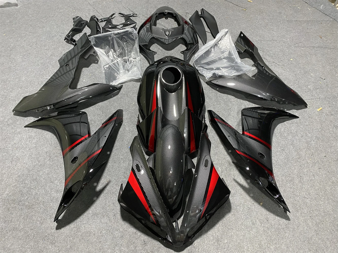 The motorcycle fairing is suitable for R1 2004 2005 2006 YZF1000 04 05 06 body fairing Red, black motorcycle shell