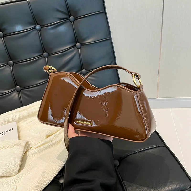 

Niche Design Underarm Bag Minimalist Solid Color Shoulder Purse for Women Chic Top Handle Tote Versatile Crossbody Bag Trendy