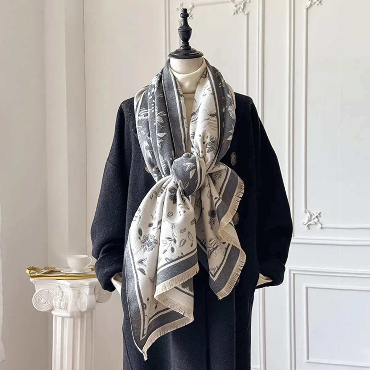 

Новый дизайн в виде пчелы и цветов, зимние жаккардовые шарфы с имитацией кашемира, женские толстые шаль высокого качества, женский шерстяной шарф из пашмины