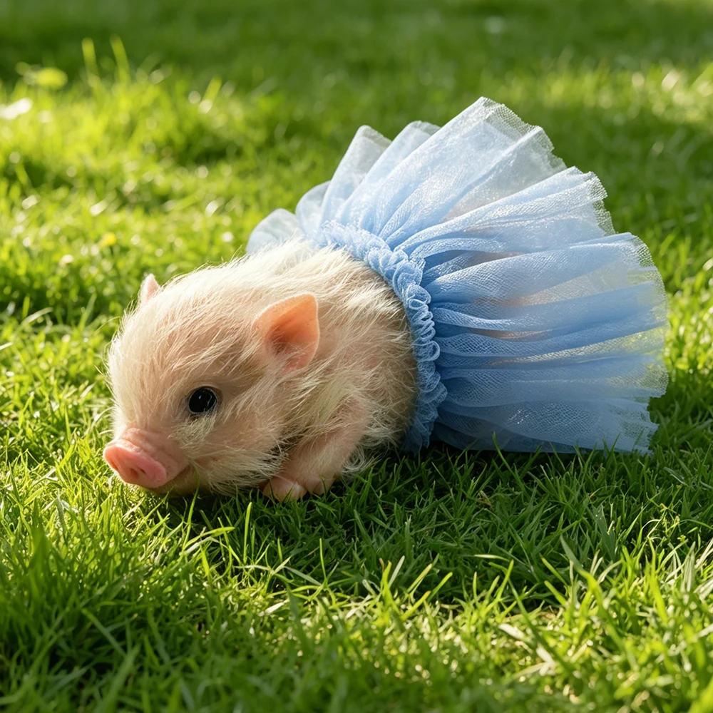 4.7Inch 12cm Simulation Pig Animal Model Toy, Soft Silicone Mini Pigs Can Take a Shower and Relieve Stress
