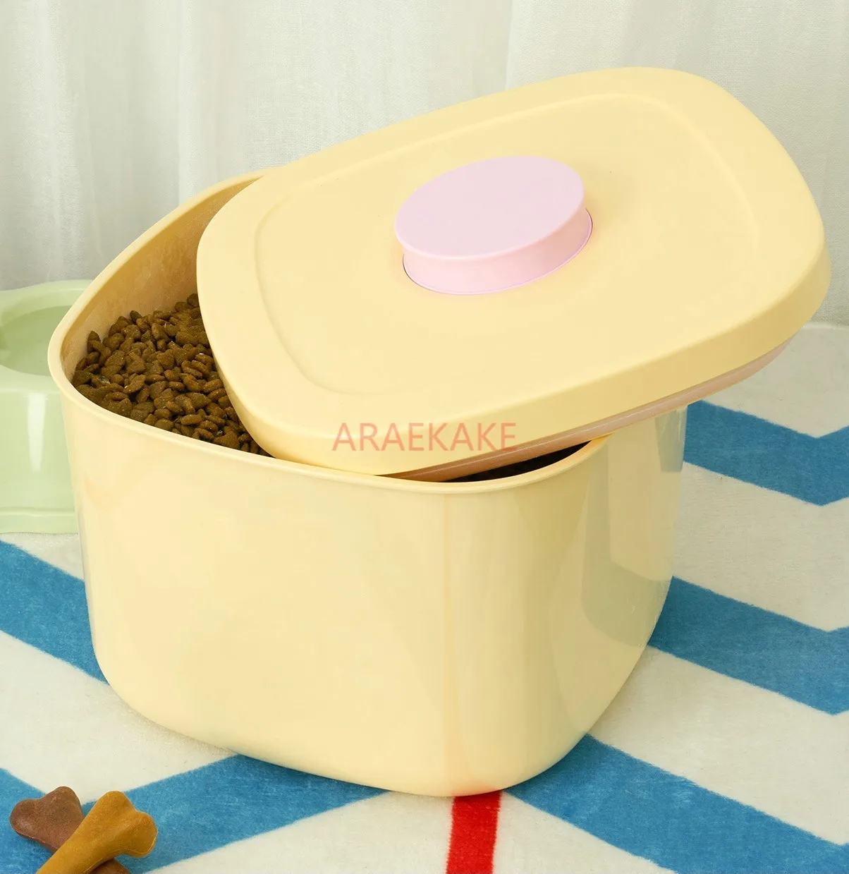 Cat food storage bucket, press type sealed can, pet dog supplies storage, snacks and miscellaneous items, dry and moisture-proof