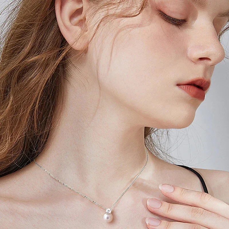 

Fashion Luxury Cubic Zirconia with Imitation Pearl Pendant Necklace Women's Elegant Simple Collarbone Chain Anniversary Gift