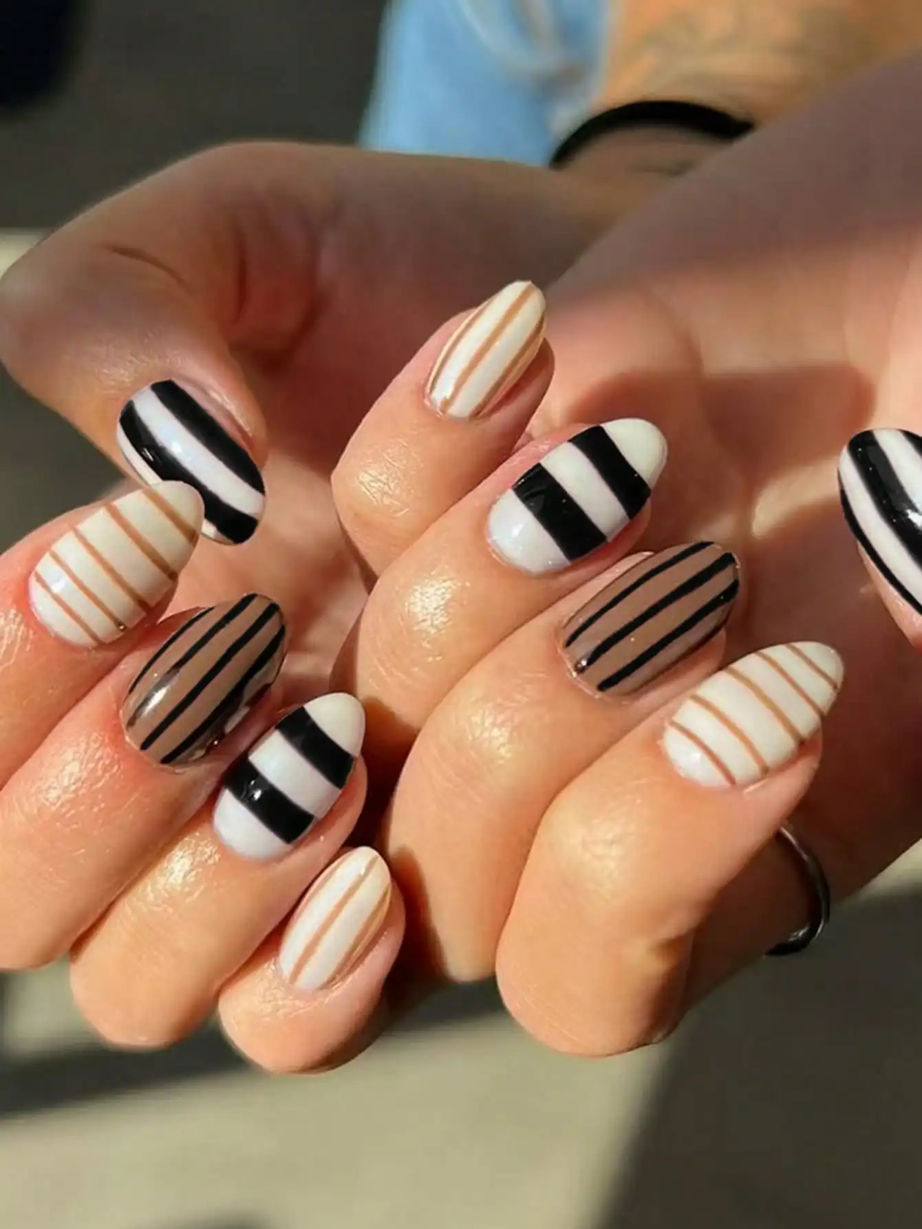 24pcs Y2K Short Oval Nail Stickers Brown Black Western Style With Gel Polish & Nail File For Daily Party Autumn Winter Nail Art