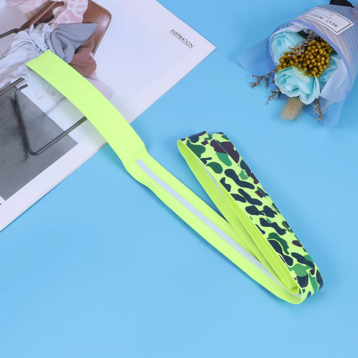 

Tennis Badminton Racket Grip Tape Anti Racket Grip Wrap Overgrip Tape for Sports Fishing Pole Jump Rope (Green)