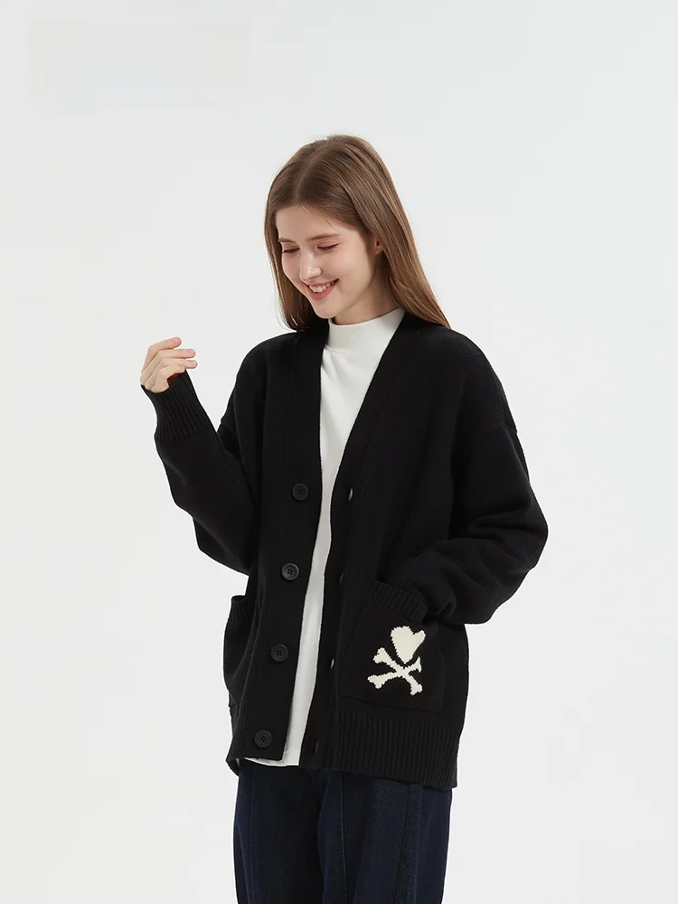 

Tokidoki Embroidered Letter Sweater Cardigan 2024 New Autumn Winter ex Couple Jaet Street Sle Long Sve V-Ne