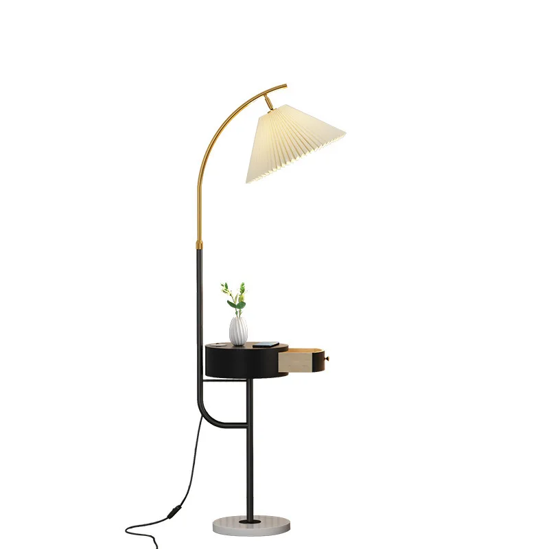 

Nordic Internet celebrity wireless, charging, floor lamp, living room, bedroom, American, light luxury