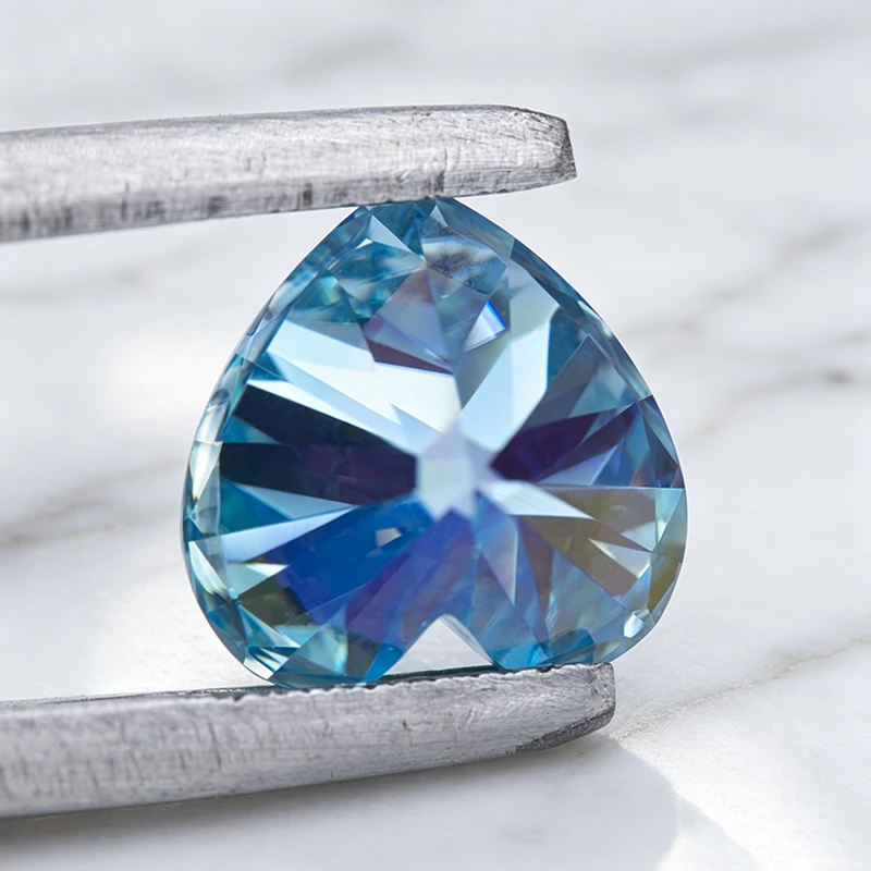 Moissanit-Stein in Aquamarin-Farbe, Herzschliff, Laborgezüchteter Edelstein für Charms und Schmuckherstellung, Besteht Diamanttester mit Zertifikat – Detail 6