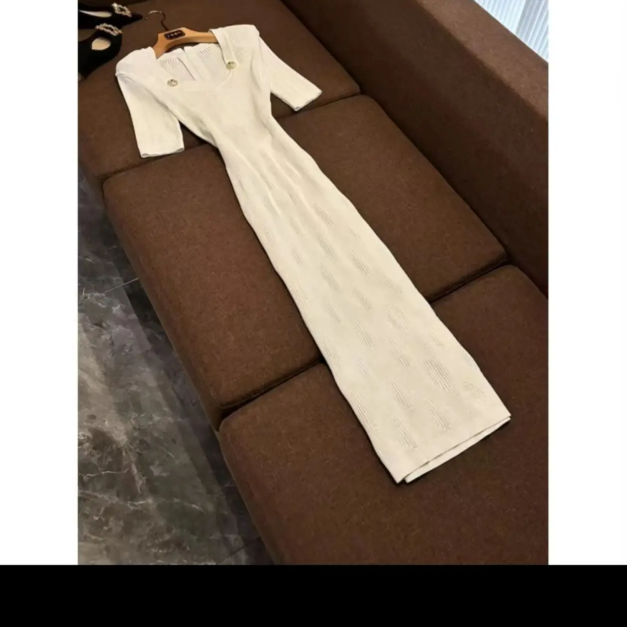 

Spring And Summer New Fashionable Temperament Commuting Simple And Atmospheric Short Sleeved Slim Fit Mid Length Knitted Dress