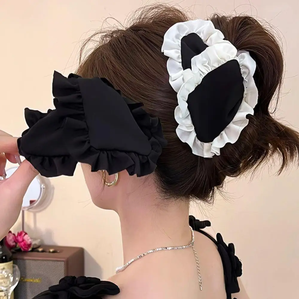 

New Sweet Temperament Triangle Hair Clip Fashion Ruffled Lace Triangular Hair Claw Simple Pleated Edge Shark Clip Hair Accessory