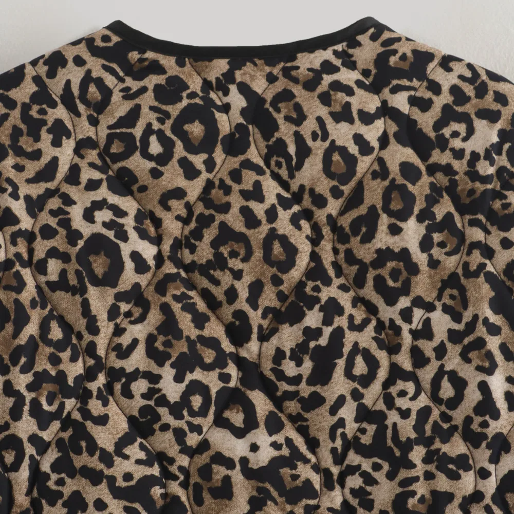 Nieuw product Europese en Amerikaanse stijl damesjack met slangenhuid, mode, bedrukte knopen en lange mouwen