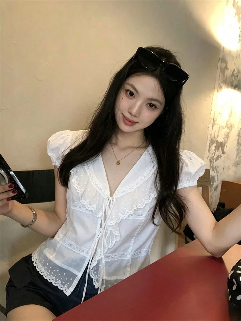 

Sweet Style Lace Splice Shirt Women's Summer Slimming Bateau Neck Tie Waist Bubble Sleeve Cotton Blend Casual Top