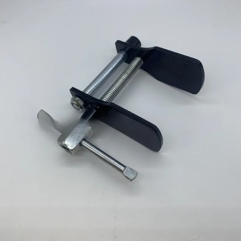 

Butterfly brake pads, disc pump adjustment piston disassembly and assembly separator, auto repair tools