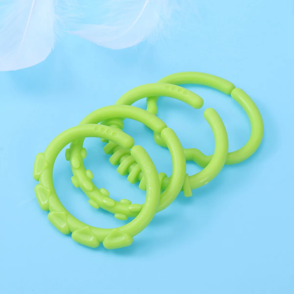 24 szt. Gryzaki dla niemowląt, pierścienie do wózka, fotelika samochodowego, dla noworodków od 3 miesiąca życia, grzechotki do gryzienia, łączniki do gryzaków dla niemowląt