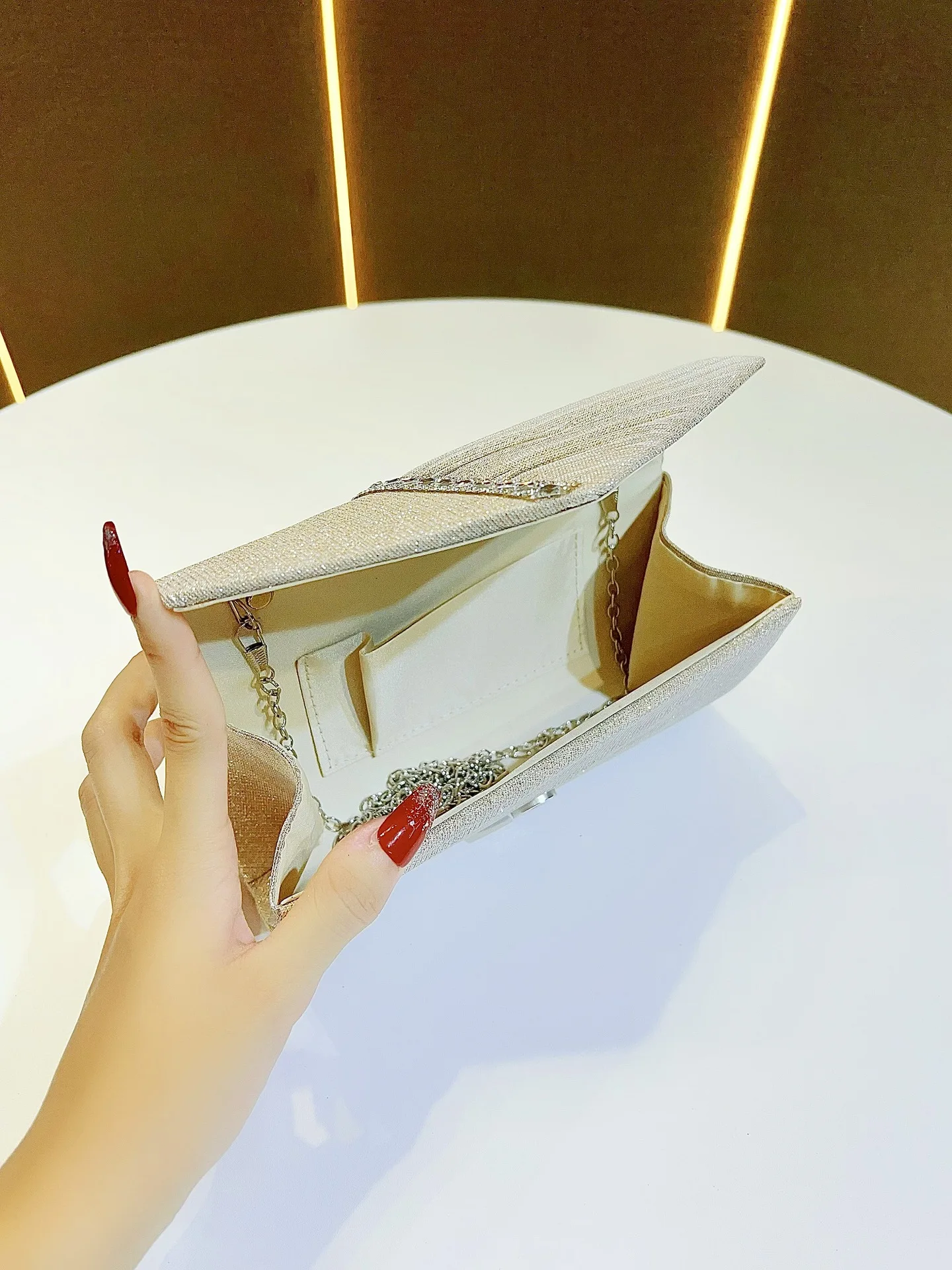 Bolso de mano plateado con purpurina para mujer, bolso de noche tipo sobre, bolso largo elegante a la moda, bolsos de hombro con cadena, bolso para fiesta de boda