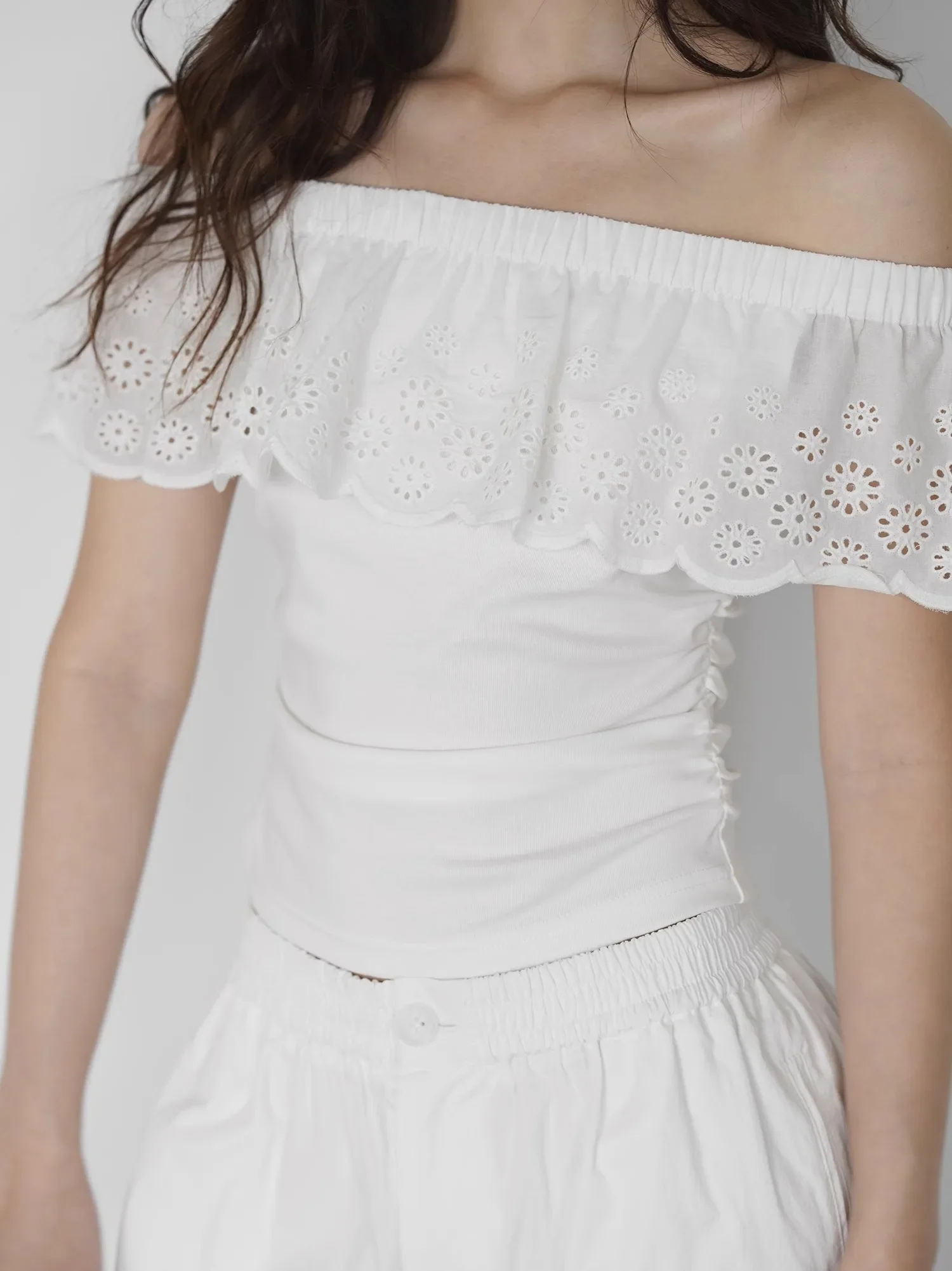 

Simple White One Shoulder T-Shirt For Women'S Summer New Design Sense, Off Shoulder Unique Slim Fit Top