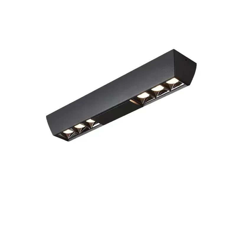 

Surface mounted spotlights, line living room ceiling-type strip lights, bedroom 6 heads 10 heads