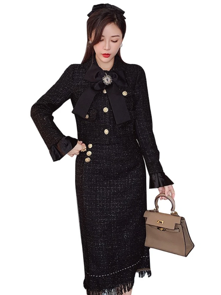 Abbigliamento autunnale 2025 Nuovo set di due pezzi con borsa alla moda stile dea stile Hepburn retrò con fiocco francese