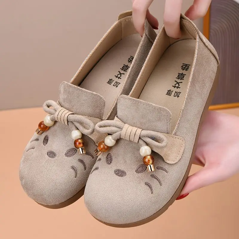 

Korean Style Embroidered Cat Flats Women Bow Tie Beaded Flat Loafers Woman Faux Suede Moccasins Casual Daily Slip on Walk Shoes