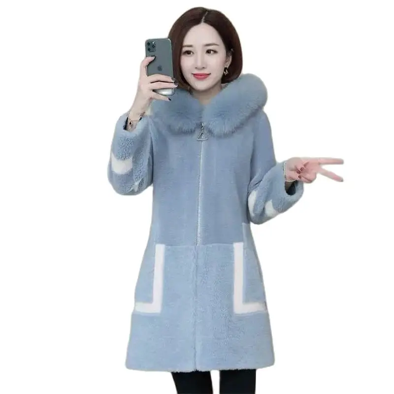 

New Sheep Shearing Coat Jacket Women Winter Faux Fur Overcoat Middle-aged Female Hooded Windproof And Warm Coats