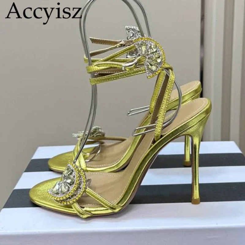 

2024 Summer New Open Toe Crystal Fairy High Heels Women's Solid Party Fashion Ankle Straps Sexy Slim Heel Sandals Commuter Shoes