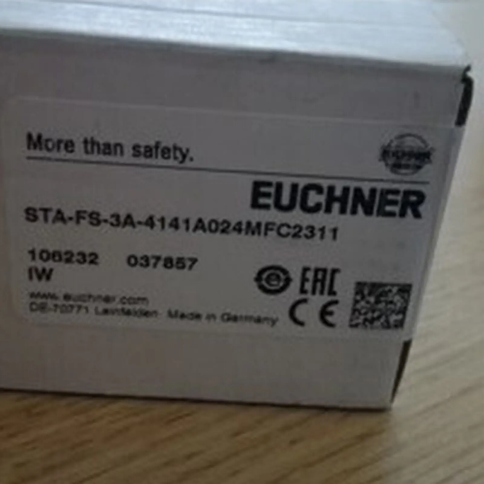 1PC NEW EUCHNER STA-FS-3A-4141A024MFC2311 Safety door lock FREE SHIP#XR