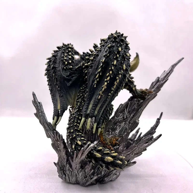 Nergigante Elder Dragon Standbeeld PVC Figure Model Collection Toy