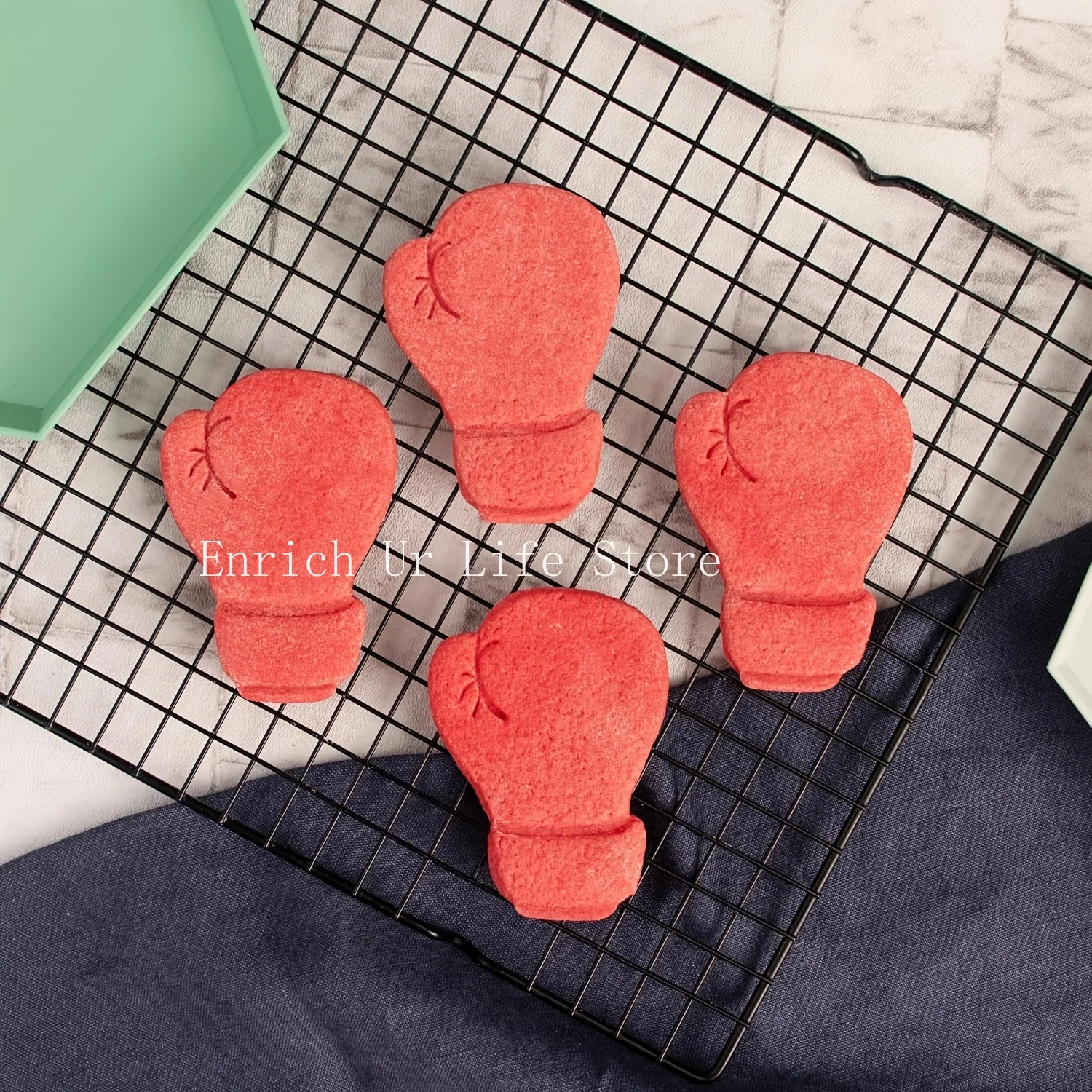 Boxing Glove Cookie Cutter DIY Boxing Glove Shaped Biscuit Mold Cake Decorative Cookie Mold for Fondant Cutting Baking Tools